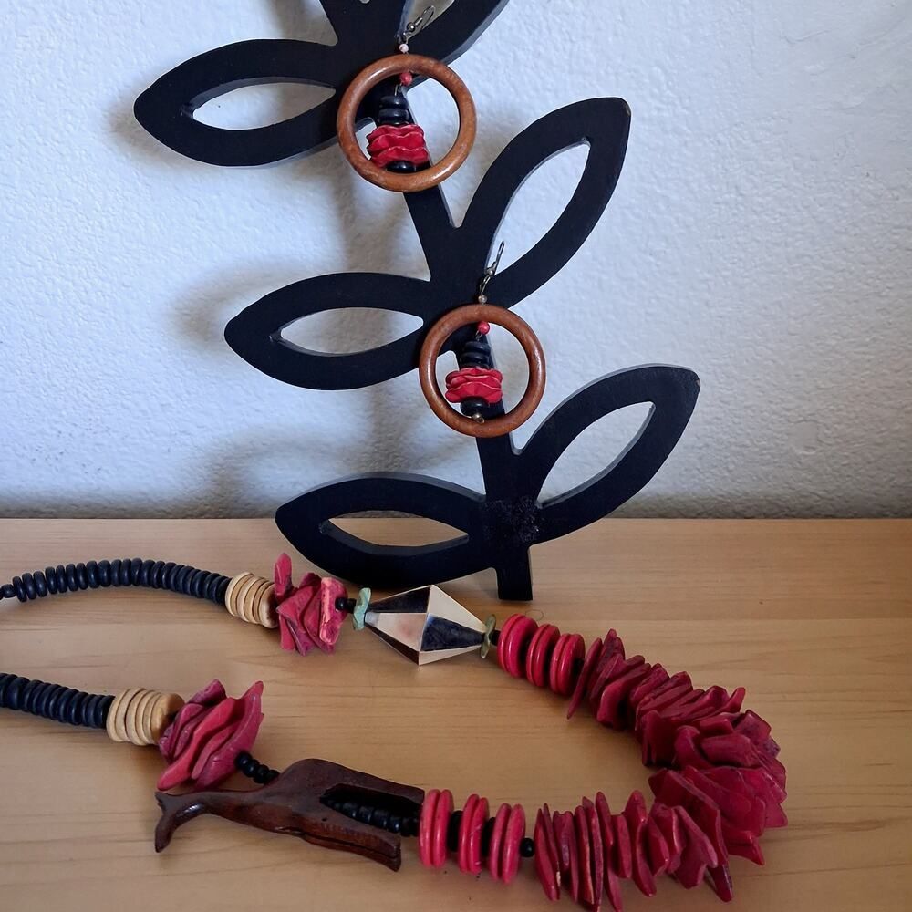 Vintage Giraffe Necklace Earrings Wood Beads African Red Black Brown Tribal